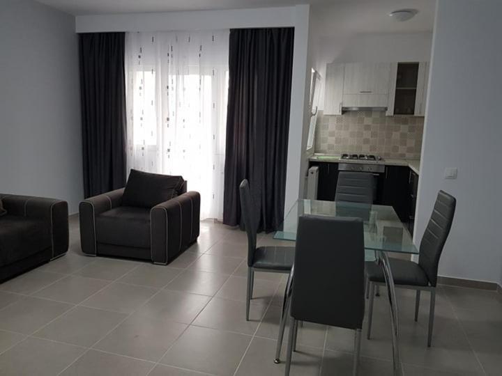 Casa Roxana Apartment Слатина Екстериор снимка